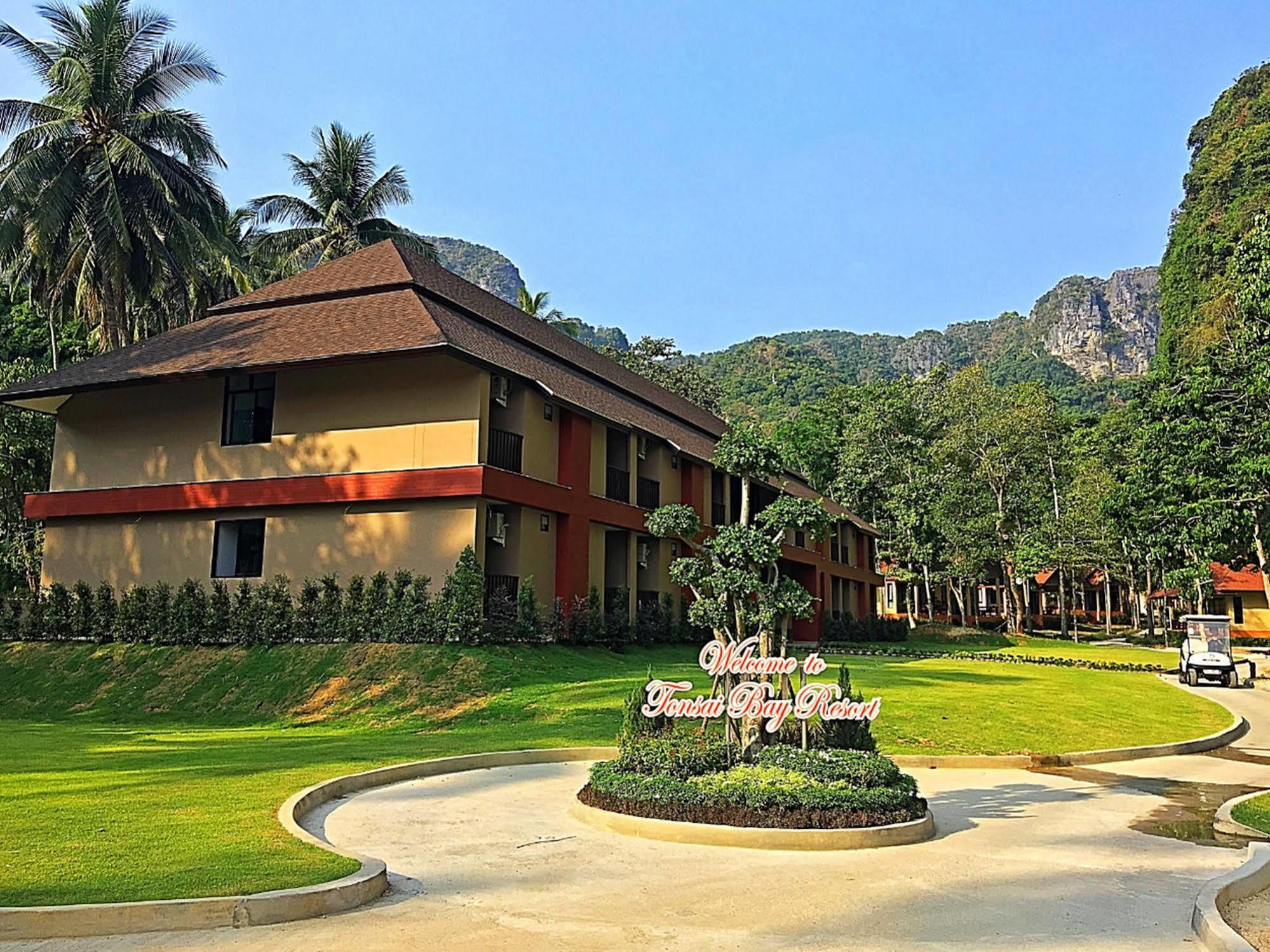 Tonsai Bay Resort Exterior foto